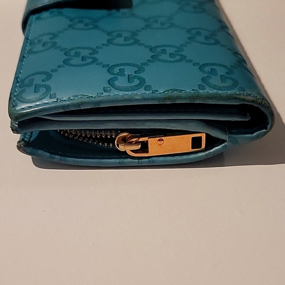 Authentic Gucci Wallet - Picture 9 of 10